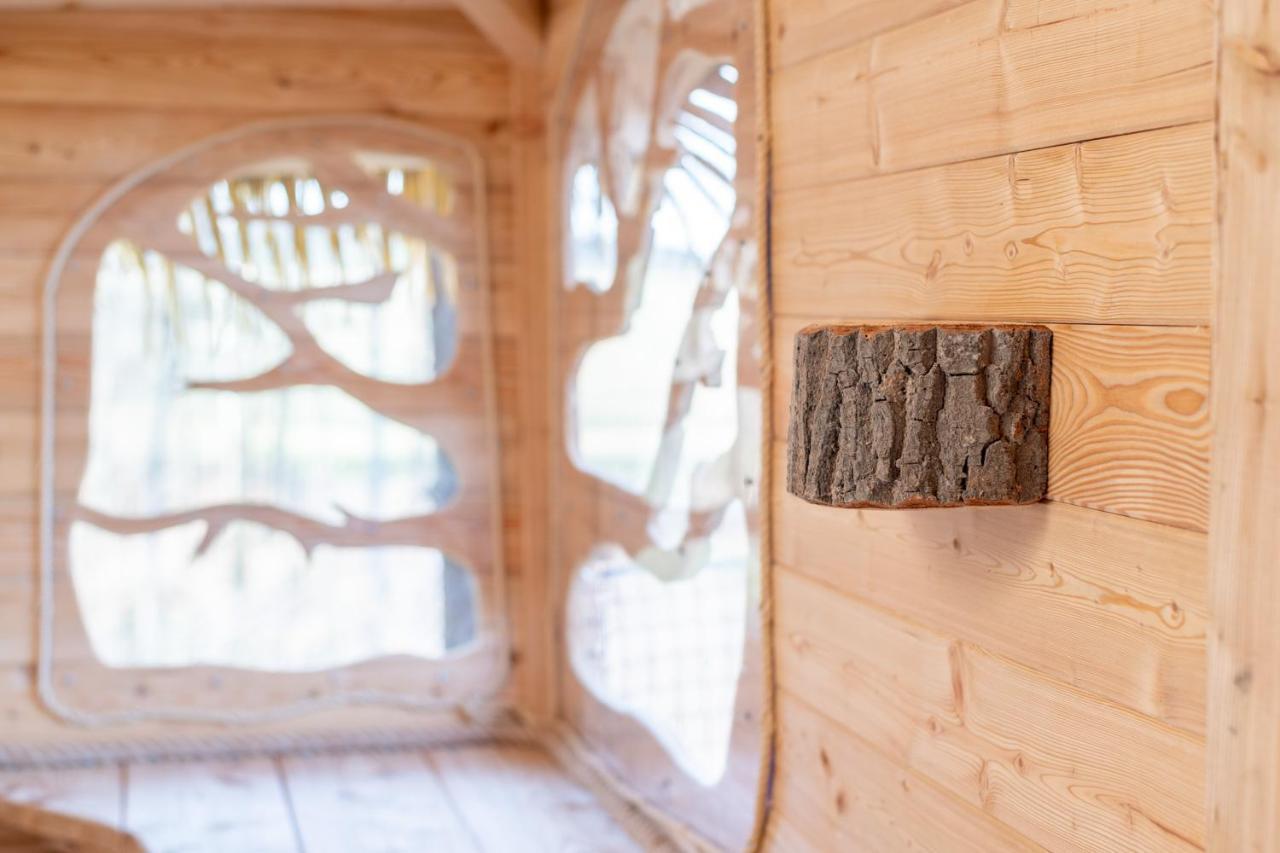ホテル Treehouse U Rybnika Osecna エクステリア 写真